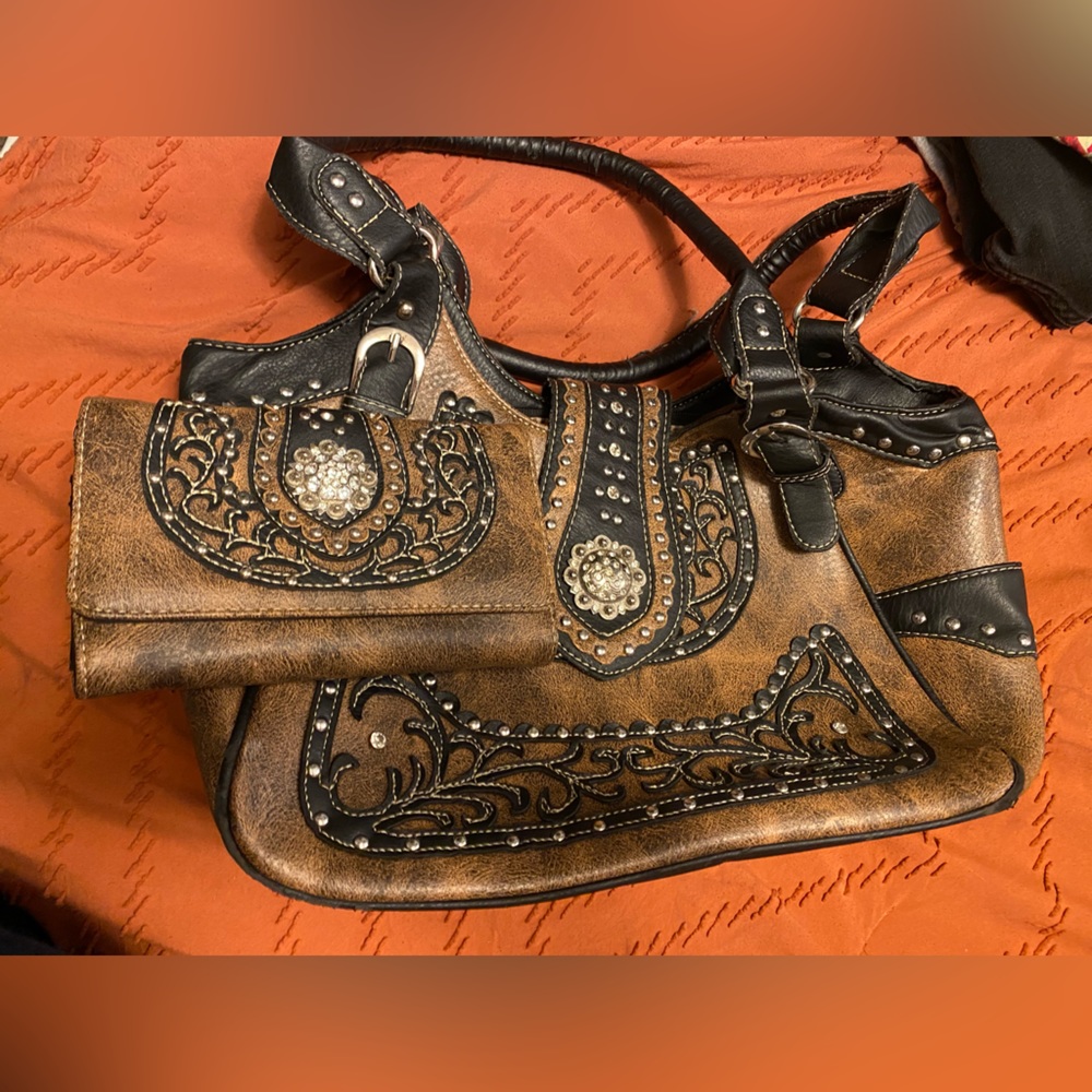 Used Western style purse and matching wallet set